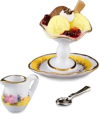 Produktbild von Schwarzwaldbecher als Miniatur für Sammler und Dekofans