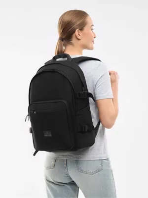 Produktbild von Johnny Urban Lian Rucksack Schwarz Wasserabweisend Laptop