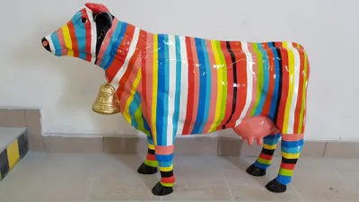 Produktbild von Designer Abstrakte Moderne Figur Statue Rind Kunststoff Deko Garten Skulpturen