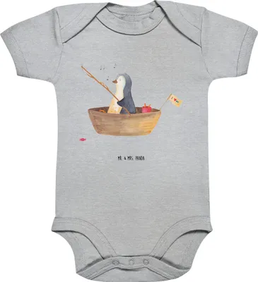 Produktbild von Mr. & Mrs. Panda Strampler Pinguin Angelboot 12. - 18. Monat - Heather Grey - Geschenk, Angeln, Neustart, Optimistisch, babyanzug, Boot, Baby, babykleidung body, overall