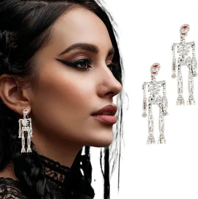 Imagen del producto de Aretes con forma de esqueleto y detalles brillantes | Plata, 5 cm