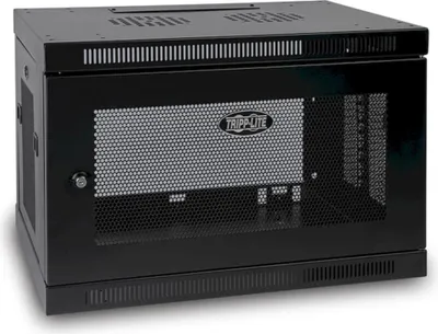 Produktbild von Tripp Lite SRW9U SmartRack 9 HE-Mini-Rackgehäuse mit flachem Profil, tiefenverstellbar, Wandhalterung, Wandmontiertes Regal, 9U, 90,7 kg, 15,7 kg, Schwarz