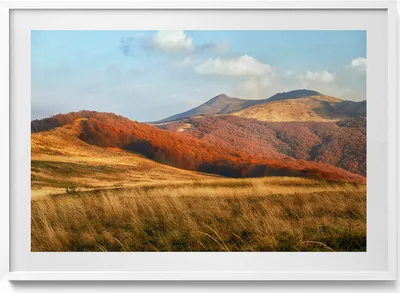 Produktbild von Berglandschaft im Herbst– Wandbild mit Rahmen – Gerahmtes Bild  – Wanddekoration – 100x70 cm –  Weiß Rahmen