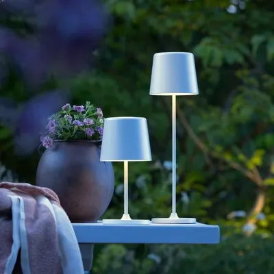 Produktbild von LED Tischleuchte, 2W, IP44, Metall und Kunststoff, Mattweiß, 310lm 3000K, Dimmbar