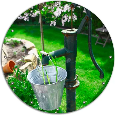 Produktbild von Wallario rundes Outdoor-Poster für Garten oder Balkon, Motiv Wasserquelle im Garten, 90 cm Durchmesser