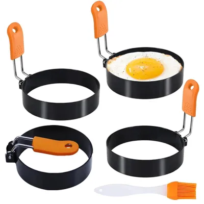 Image de Lot de 4 moules à œufs en acier inoxydable avec poignées en silicone