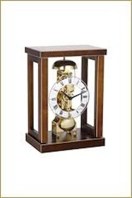 Produktbild von Tischuhr Nussbaum Schlag auf Glocke - Hermle Modell: 23056-030791