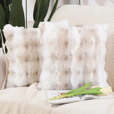 Produktbild von Set aus 2 weichen, flauschigen Dekokissenbezügen aus kurzem Wollsamt im n Stil für Sofa und Schlafzimmer, weiß/beige, 50 x 50 cm