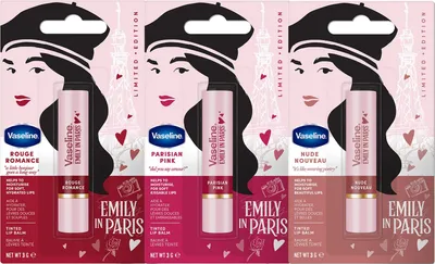 Produktbild von Vaseline x Emily in Paris | Feuchtigkeitsspendende Lippenbalsam Sticks 3er Set | Limited Edition |  (Nude Nouveau, Parisian Pink & Rouge Romance)