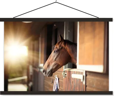 Produktbild von MuchoWow® Textilposter Pferd - Stall - Sonne 90x60 cm mit schwarzem Rahmen - Aufhängungssatz