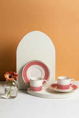 Produktbild von Hermia Concept, Hochwertiges Kaffeetassen-Set (4 Teile) - 100% Porzellan, Weiß/Gold/Rot