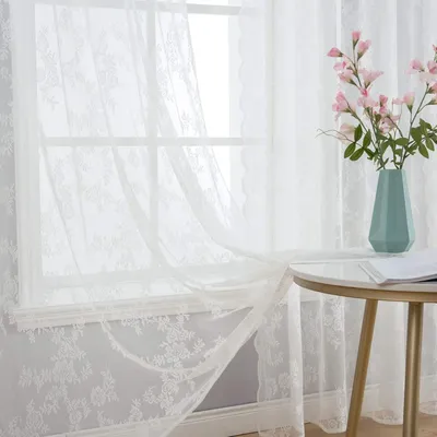 Productafbeelding van Decoratieve kant gordijnen met oogjes - Vintage bloemenmotief - Halftransparant - 150 x 175 cm - Voor woonkamer, keuken, slaapkamer - 2 stuks