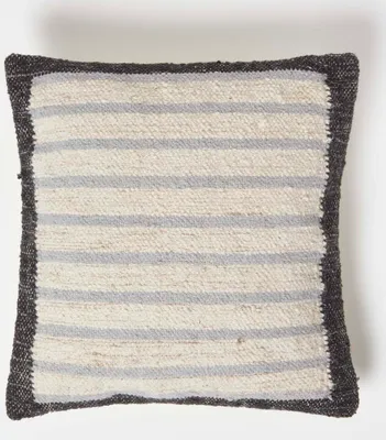 Produktbild von HOMESCAPES Kelim-Kissen Veria creme-schwarz-blau - Kissen 45 x 45 cm mit Füllung