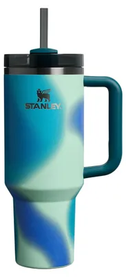 Produktbild von STANLEY 1913 Quencher H2.0 FlowState Trinkbecher 1.2L - Coastal Teal Motion – Core, Größe 1.18L
