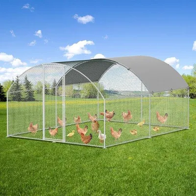 Image de Poulailler de forme arquée avec toit en pente, dimensions : 3 x 4 x 2 mètres