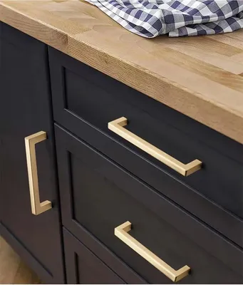 Zdjęcie produktu dla CHPN - Klamka - Klamka kwadratowa - Klamka kwadratowa - Klamki - Szafka kuchenna - Szuflada kuchenna - 128 MM - Klamka do mebli - Złota - Kwadratowa - 2 sztuki