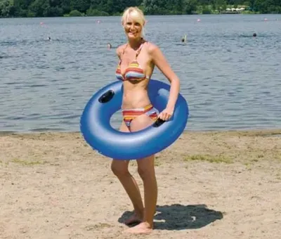 Produktbild von Wasserring, Schwimmring 90 cm 3-farbig sortiert, blau, rot und gelb