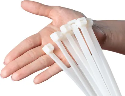Zdjęcie produktu dla Opaski kablowe ERKO, białe, 400 x 7,6 mm, 100 sztuk, wytrzymałość na rozciąganie 55 kg, do organizacji kabli, ultra mocne, duże, długie, odporne na temperaturę i chemikalia, La