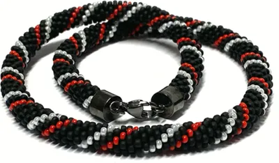Produktbild von Kette gehäkelt Glasperlen 925 Silber geschwärtzt Schließe Handarbeit Unikatschmuck Häkelkette schwarz rot weiß 43cm