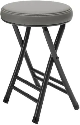 Immagine prodotto di Sedia pieghevole, dimensioni 50x30x30 cm, struttura in metallo nero e grigio, rivestimento in ecopelle, ideale per il campeggio