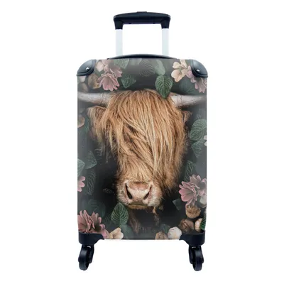 Produktbild von MuchoWow® Koffer Handgepäck Trolley Rollkoffer Kleine Reisekoffer mit 4 Rollen - Schottischer Highlander - Porträt - Kuh - Blumen - Dschungel - Cabin Size < 55x40x23 cm & 55x40x20 cm - Fotokoffer - Kabinenkoffer - Boardgepäck - Reise-Box - Reisekoffer - Reisegepäck - Koffer mit Bild - Trolley für Kinder