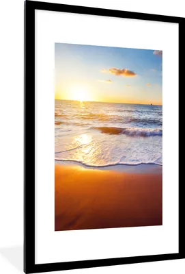 Produktbild von MuchoWow® Gerahmtes Poster Strand - Meer - Sonne - Horizont 60x90 cm - Poster mit Schwarzem Bilderrahmen Wandposter Rahmen Foto Bilder - Dekoration - Wandposter Wohnzimmer - Hochwertig