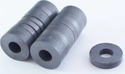 Image de Ferrite aimant anneau 23 x 10 x 5 F30 - 10 pièces, extrêmement fort, tableaux magnétiques, réfrigérateurs, tableaux blancs, DIY