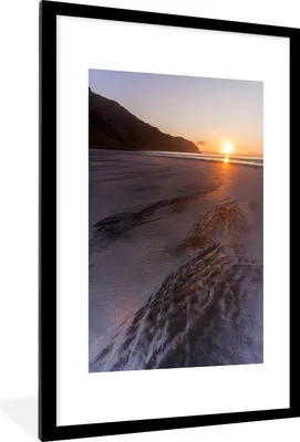 Produktbild von MuchoWow® MuchoWow® Gerahmtes Poster Sonne - Strand - Berge 60x90 cm - Poster mit zchwarzem Bilderrahmen - Dekoration - Wandposter Wohnzimmer - Hochwertig