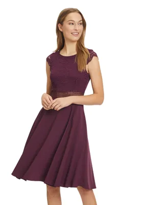 Produktbild von Vera Mont 8631/4514 Shiny Bordeaux 44 Damen Kleid, Shiny Bordeaux, 42