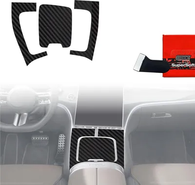 Obrázek produktu pro 3v1 ochranné fólie Grizz Protector pro středovou konzoli – Mercedes třídy C W206 (2021–2025) karbonový vzhled matný, odolný proti otiskům prstů