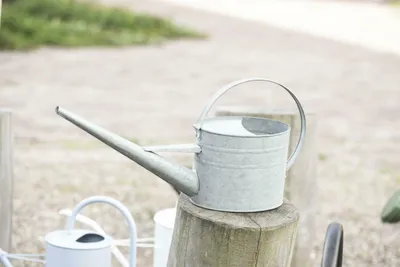 Produktbild von Landhaus Gießkanne LUCINS aus Zink, Shabby Chic, 1,4 L