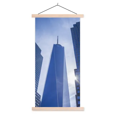 Produktbild von MuchoWow® Textilposter Die Wolkenkratzer und das One World Trade Center in New York 60x120 cm mit holzfarbenen Rahmen - Holz