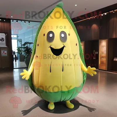 Immagine prodotto di Personaggio del costume della mascotte REDBROKOLY dell anguria gialla vestito con canotta e spille da scialle