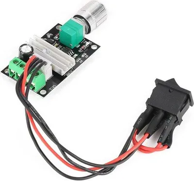 Obrázek produktu pro 12–18 V ovladač motoru s reverzním chodem, 3 A PWM a spínačem