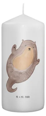Produktbild von Mr. & Mrs. Panda Kerze Otter Umarmen 15 x 7 cm - Weiß - Geschenk, Optimistisch, Hallo, Bedruckte, glücklich, Erinnerungslicht, Seeotter, gut Gelaunt, Wachskerze, See