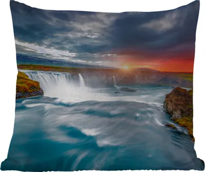 Produktbild von MuchoWow® Outdoor Kissen - Wasserfall - Sonnenuntergang - Natur - Wasser - 45x45 cm - Wetterfest - Lounge Kissen - Fotokissen - Dekoratives Kissen