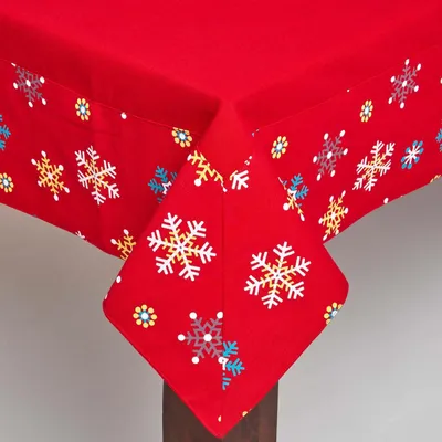 Image de HOMESCAPES Nappe rouge flocons de neige bordure 100% coton, 138 x 178 cm