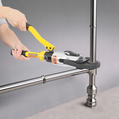 Produktbild von Hydraulische Presszange/Presswerkzeug - 10 t - 360° Drehbarer Kopf - Backen V12–V28 - Gelb