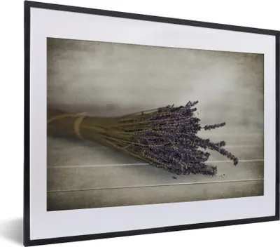Produktbild von MuchoWow® MuchoWow® Gerahmtes Poster Blumenstrauß aus getrocknetem Lavendel 40x30 cm - Poster mit zchwarzem Bilderrahmen - Bilderrahmen - Poster im Rahmen