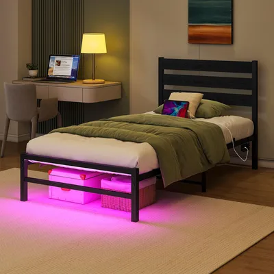 Immagine prodotto di Letto a una piazza da 90x200 cm per bambini, con stazione di ricarica USB, testiera imbottita e struttura in metallo. Letto per bambini con luci LED e spazio contenitivo, colore nero, struttura in metallo