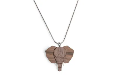 Image de BeWooden Pendentif en bois pour femmes Pendentif éléphant