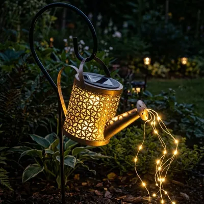 Produktbild von LED Solar Gießkanne mit 40 LEDs in warmweiß - auf Ständer - ca. 80 cm