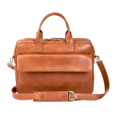 Produktbild von NEGOTIA Alpha - 15.6 Zoll Laptoptasche aus Vollnarbiges Nappaleder - Aktentasche - Arbeitstasche - Messenger Bag Herren und Damen 15,6 Zoll – Braun