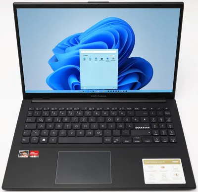 Zdjęcie produktu dla ASUS Vivobook Go 15 OLED E1504FA-BQ1595W, AMD Ryzen™ 3, 2,4 GHz, 39,6 cm (15.6"), 1920 x 1080 px, 8 GB, 512 GB