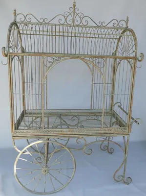 Produktbild von Casa Padrino Jugendstil Blumenwagen Rustikal Grün 140 x 95 x H. 210 cm - Nostalgischer Pflanzenwagen - Rustikale Garten & Terrassen Deko Accessoires