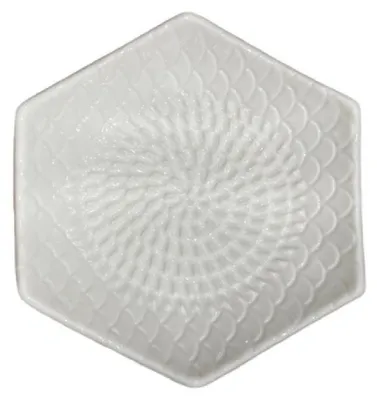Produktbild von Kaladia Keramik Reibeteller Hexagon - Weiß - ideal zum Zerkleinern von Zutaten - 12x3 cm - handgemacht & handbemalt