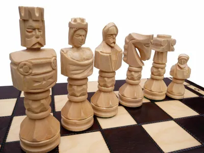Produktbild von Schach Schachspiel Schachbrett SET 60 x 60 HANDGESCHNITZT NEU Gladiator Holz