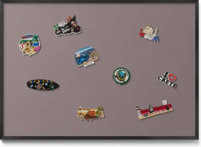 Produktbild von Magnetwand 100x70 cm – Schwarzer Rahmen – Hellbraune Farbe – Weißwandtafel, Magnetboard – Metall Magnetische Tafel, Küche