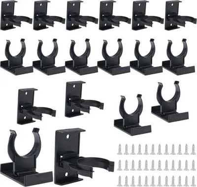 Produktbild von Sockelleistenclips für die Küche – 18 Stück mit Schrauben, für Sockelleisten von 28–32 mm
