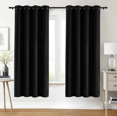Image de Ensemble de 2 rideaux occultants Unyqoos®, couleur noire, 132 x 160 cm par panneau – Isolation thermique et acoustique, polyester avec œillets inoxydables, occultation jusqu'à 95 %